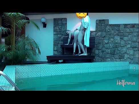 ❤️ Baas noeget faam nei it swimbad, mar koe net wjerstean in hot ☑ Kwaliteitsporno op fy.xxx050890.ru ❌